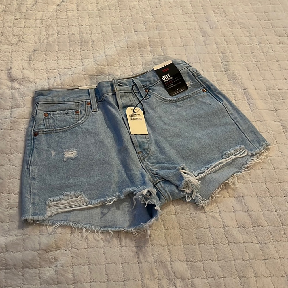 Brand new ripped jean 501 shorts
